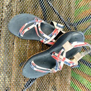 Women’s Chaco Sandals. Size 7.